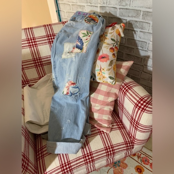 SIMPLY BEAUTIFUL! Levi’s x Les Isles de la Madeleine/Magdelan Islands - Picture 5 of 5